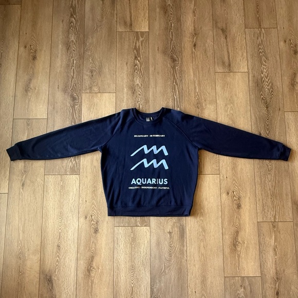 Anthropologie Zodiac Aquarius Sweatshirt Size M - Picture 2 of 4